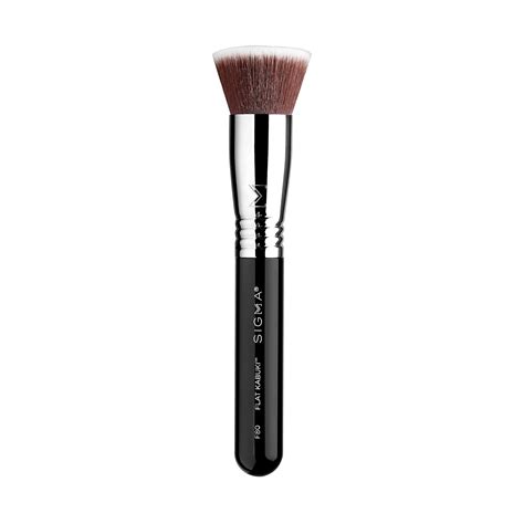 kabuki brush for foundation.